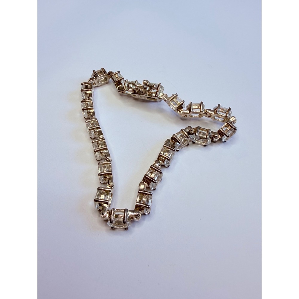 Beautiful Sterling silver bracelet . Size on pictures. Stamped.
